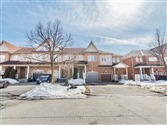 36 Thorp Cres, Ajax