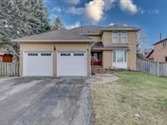 38 Maplewood Dr, Whitby