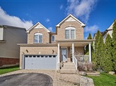 16 Teardrop Cres, Whitby