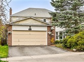 82 Holliday Dr, Whitby