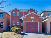 93 Old Colony Dr, Whitby