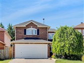 1620 Holly Hedge Dr, Pickering
