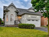 24 Helston Cres, Whitby
