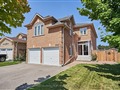 996 Deer Valley Dr, Oshawa