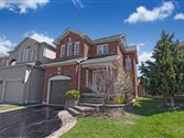 27 Tracey Crt, Whitby