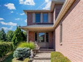 32 Noake Cres, Ajax