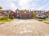 207 Mossbrook Sq, Pickering