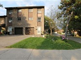 1121 Sandhurst Circ 25, Toronto