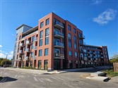 1010 Dundas St 205, Whitby