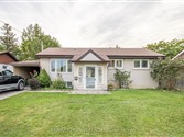 102 Castle Hill Dr, Toronto