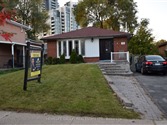 52 Peace Dr, Toronto