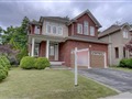 10 Thistledown Cres, Whitby