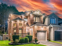 51 Gateway Crt, Whitby