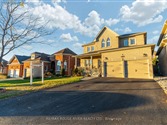 908 Black Cherry Dr, Oshawa