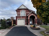 256 Willowbrook Dr, Whitby