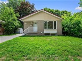 95 Murray Dr, Aurora