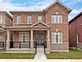 4 Waterleaf Rd Coach, Markham