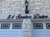 51 Seaton Dr, Aurora