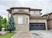 2 Reindeer Cres, Vaughan