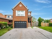 3 New Seabury Dr, Vaughan