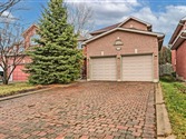 626 College Manor Dr, Newmarket