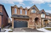 12 Corduroy Rd Pre Brm, Markham