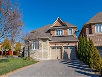 78 Walter Scott Cres, Markham