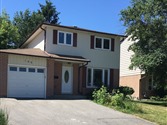 186 Currey Cres, Newmarket