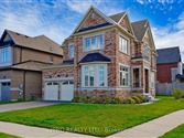 1071 Cole St, Innisfil