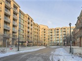 68 Main St 302, Markham