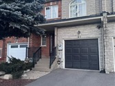 25 Foxchase Ave Upper, Vaughan