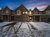 24 Crestbank Crt, Vaughan