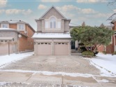 9 Alpine Cres, Richmond Hill