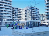 18 Water Walk Dr 806, Markham