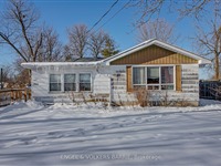 7866 Yonge St, Innisfil