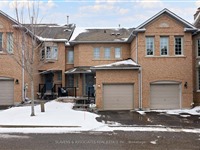 76 Alameda Circ 18, Vaughan