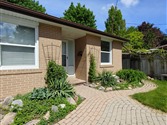 99 Woodpark Pl BSMT, Newmarket