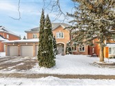 901 Stonehaven Ave, Newmarket