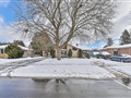 15 Seaton Dr, Aurora