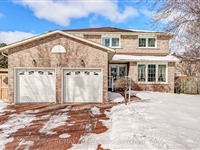 22 Whiteoak Crt, Markham