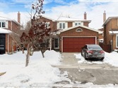 4 Quaker Ridge Rd Main, Vaughan