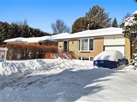 6 Hammond Dr, Aurora