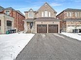 32 Amberwing Landing, Bradford West Gwillimbury