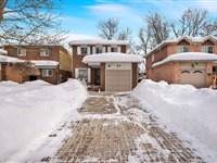 89 Daniele Ave, New Tecumseth