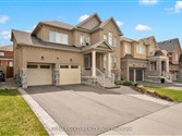 11 William Luck Dr Lower, East Gwillimbury