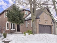 423 Bartholomew Dr, Newmarket