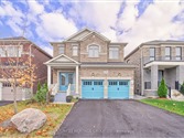 71 Woodhaven Ave, Aurora