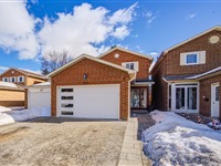 49 Trothen Circ, Markham