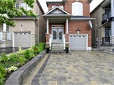 17 White Beach Cres, Vaughan