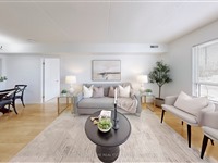 160 Wellington St 210, Aurora